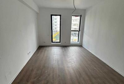Casă cu 2 camere decomandat în Metalurgiei