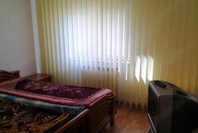 Apartament cu 3 camere decomandat în Central - 2