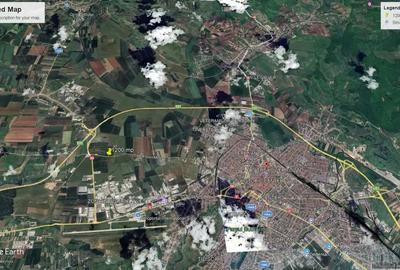 Teren de 1200 mp, în Vest - 3