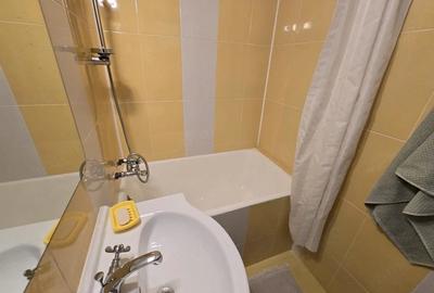 Apartament cu 2 camere semidecomandat în Gara de Nord