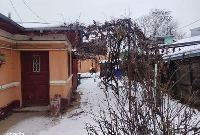 Casă cu 3 camere cu Canalizare în Andronache - 2