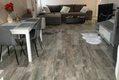 Apartament cu 3 camere decomandat în Victoria