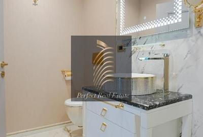 Casă cu Teren 1000 Mp în Central - 2