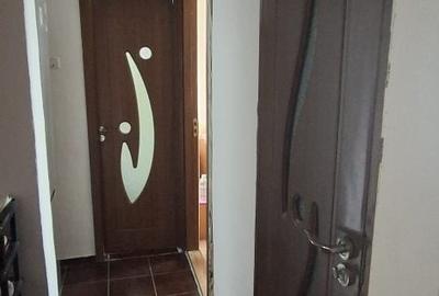 Apartament cu 2 camere decomandat în Gugești