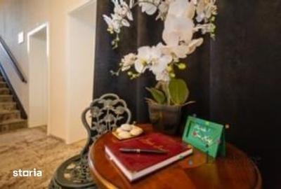 Apartament cu 3 camere, mobilat în Schei