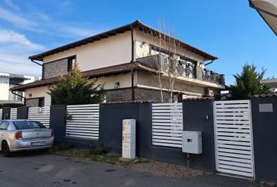 Casă individuală cu 4 camere cu Garaj în Central - 56