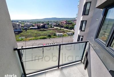 Apartament cu 3 camere semidecomandat în Bună Ziua