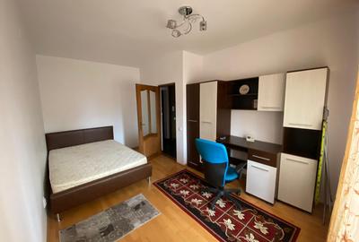 Apartament cu 2 camere semidecomandat, mobilat în Andrei Mureșanu