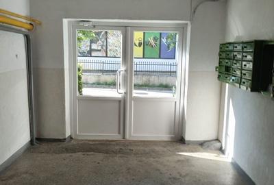 Garsonieră decomandată în Central - 8