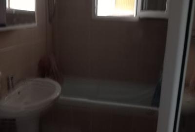 Apartament cu 3 camere decomandat în Calarași 4 - 3