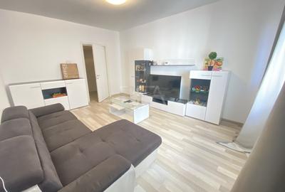 Apartament cu 3 camere decomandat, mobilat în Parcul Carol