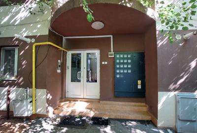 Apartament cu 3 camere decomandat în Prelungirea Ghencea - 3