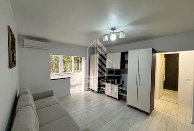 Apartament cu 2 camere semidecomandat în Aradului