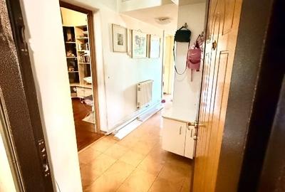 Apartament cu 3 camere semidecomandat, mobilat în Bucureștii Noi - 12