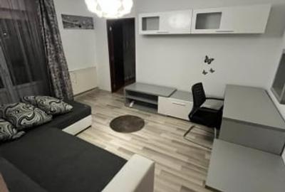 Apartament cu 2 camere decomandat, mobilat în Central