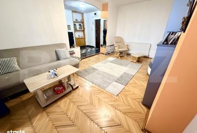 Apartament cu 3 camere, mobilat în Central