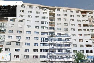Apartament cu 2 camere semidecomandat în Onești