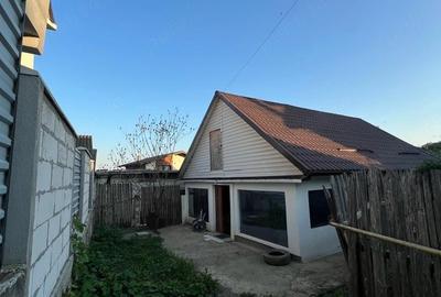 Casă cu Teren 230 Mp în Valea Adâncă