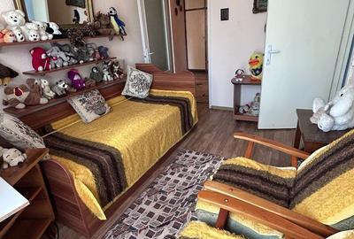 Apartament cu 3 camere semidecomandat în Central - 9