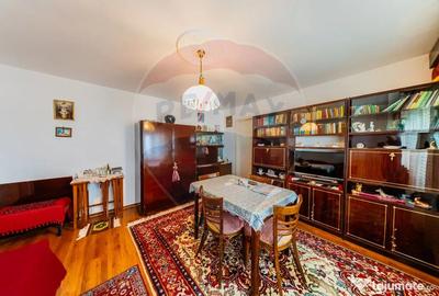 Apartament cu 2 camere semidecomandat, mobilat în Boul Roșu