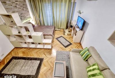 Garsonieră decomandată în Decebal