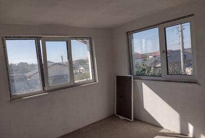 Casă cu 6 camere în Costi - 3