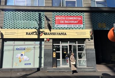 Spațiu comercial, de 163 mp, în Central - 3