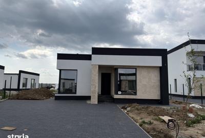 Casă cu 4 camere decomandat cu Teren 315 Mp în Berceni - 2