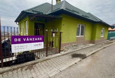 Casă cu 3 camere în Central