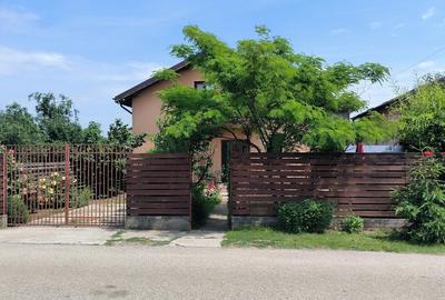 Casă individuală cu 5 camere cu Canalizare în Bâcu - 3
