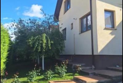 Casă cu 3 camere cu Teren 1000 Mp în Central - 2