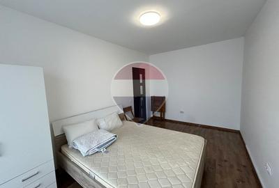 Apartament cu 2 camere, mobilat în Florești