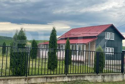 Casă individuală cu 3 camere cu Canalizare în Călărași-Gară