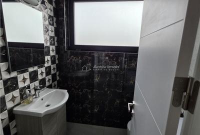 Casă cu 5 camere cu Teren 85 Mp în Central - 3