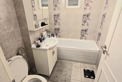 Apartament cu 2 camere decomandat în Rovine - 4