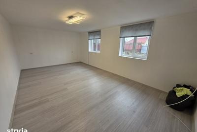 Casă cu 2 camere cu Teren 732 Mp în Tormac - 2