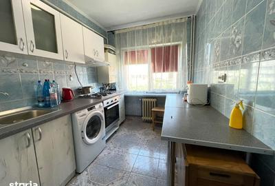 Apartament cu 2 camere în Podu Roș