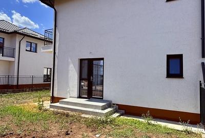 Casă cu 4 camere cu Teren 300 Mp în Matraca
