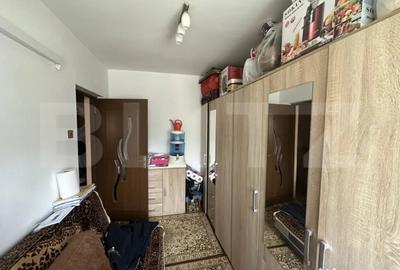 Apartament cu 3 camere decomandat în Botizului