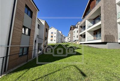 Penthouse cu 3 camere nedecomandat în Exterior Vest