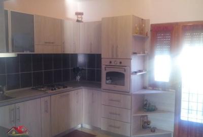 Casă individuală cu 6 camere cu Teren 2300 Mp în Cristian - 4