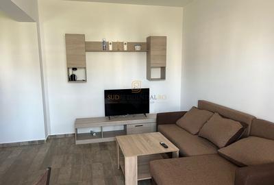 Apartament cu 2 camere decomandat, mobilat în Central