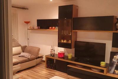 Apartament cu 4 camere decomandat în Turnătorie