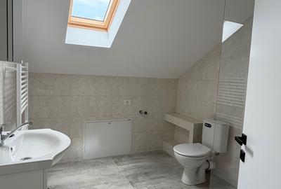 Apartament cu 3 camere semidecomandat în Moara Vlăsiei - 2