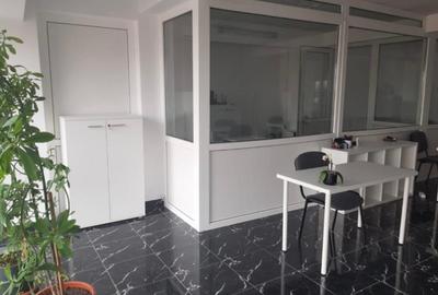 Birou, de 104 mp, în Central - 2