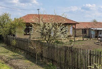 Casă cu Teren 720 Mp în Oncești