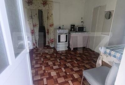 Casă cu 1 camere cu Teren 423 Mp în Central