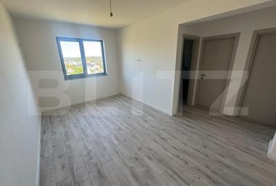 Apartament cu 2 camere semidecomandat în Rediu
