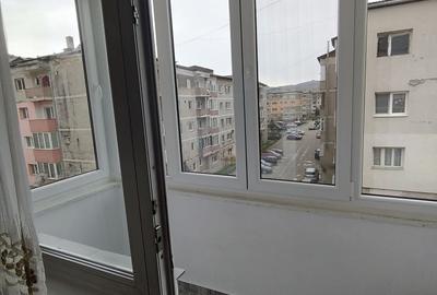 Apartament cu 2 camere decomandat în Central - 1