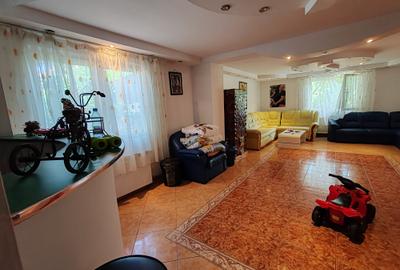 Apartament cu 6 camere decomandat, mobilat în Central - 3